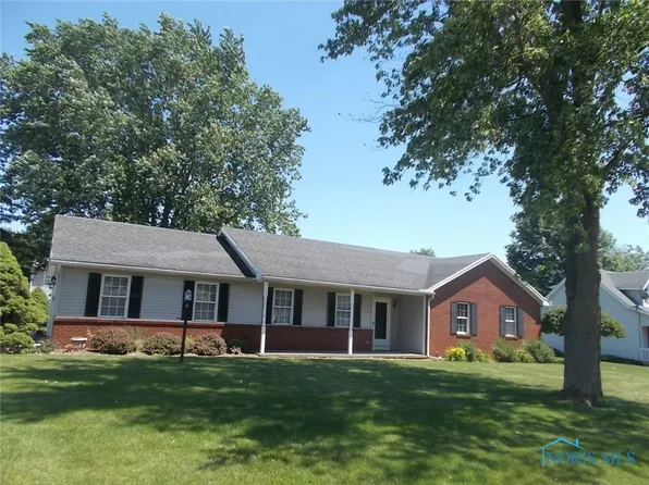 704 Harvest Ln, Delta, OH 43515