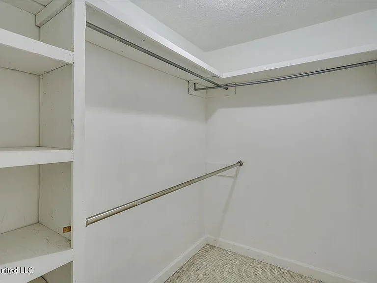 200 Woodgreen Dr #2 — Photo 17