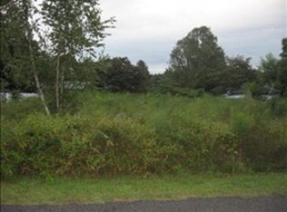 14 Highland Rd, Bristol, RI 02809