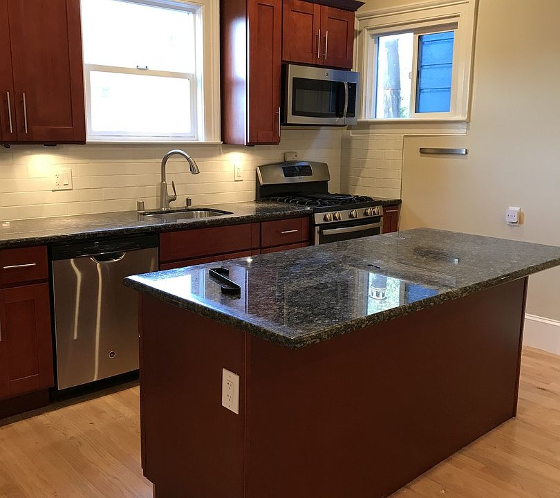 1st image of 2740 Folsom St #B