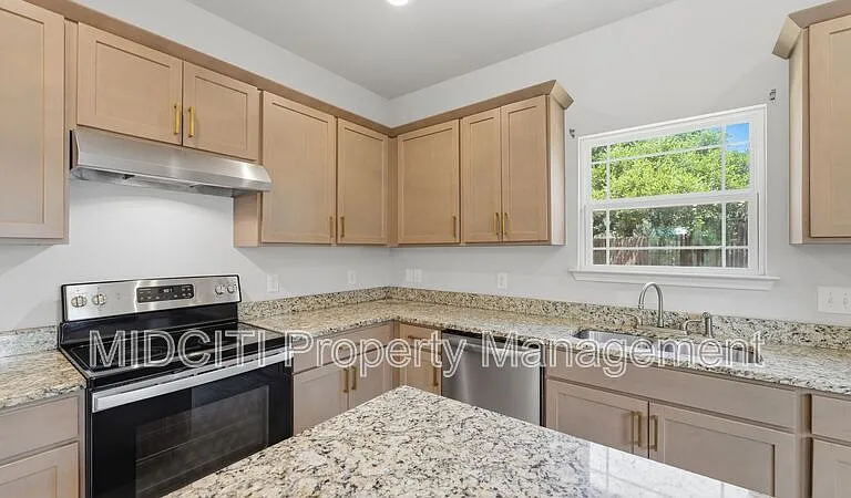 1035 Cedar Grove Trl — Photo 5