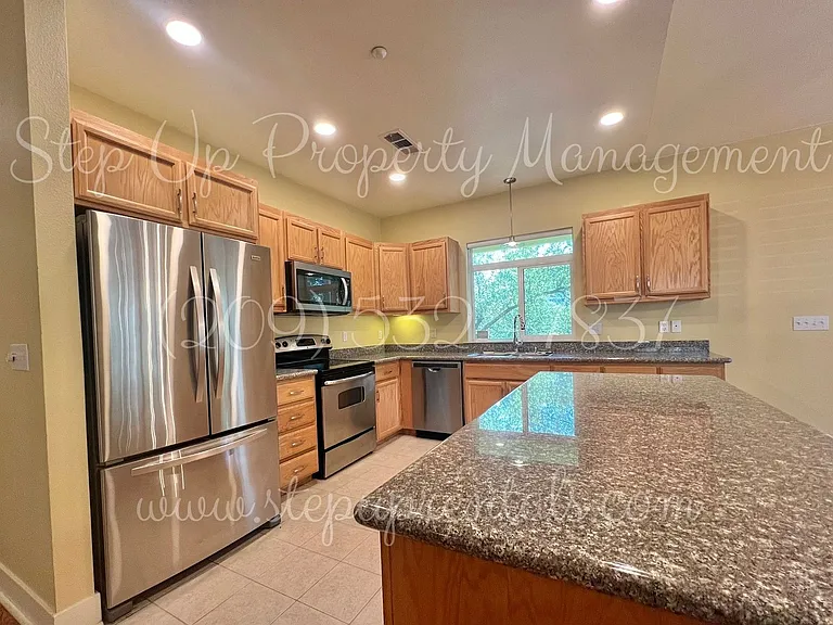 18 Cottage Ct — Photo 6
