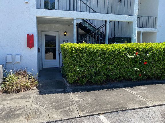 2nd image of 6023 Amberly Ct