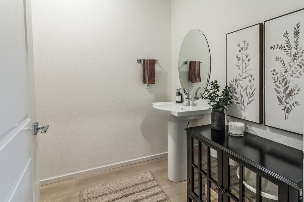 3166 Tourmaline Pl