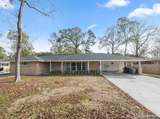 555 Woodhaven St, Baton Rouge, LA 70815