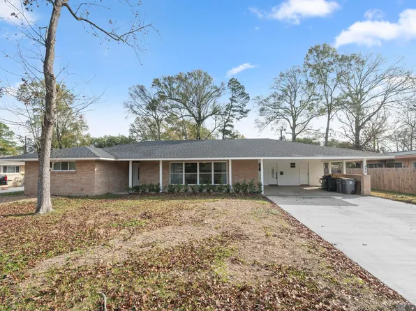 555 Woodhaven St, Baton Rouge, LA 70815