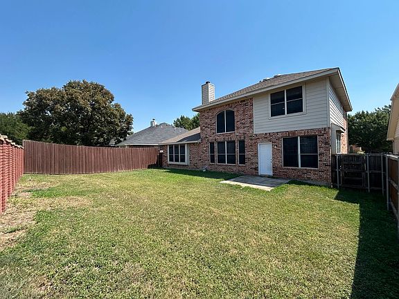 5th image of 4853 Gloucester Dr
