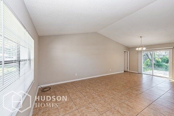 2nd image of 934 Aurora Ave
