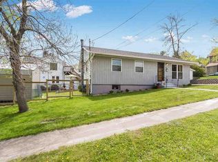 805 N 4th Ave E, Duluth, MN 55805