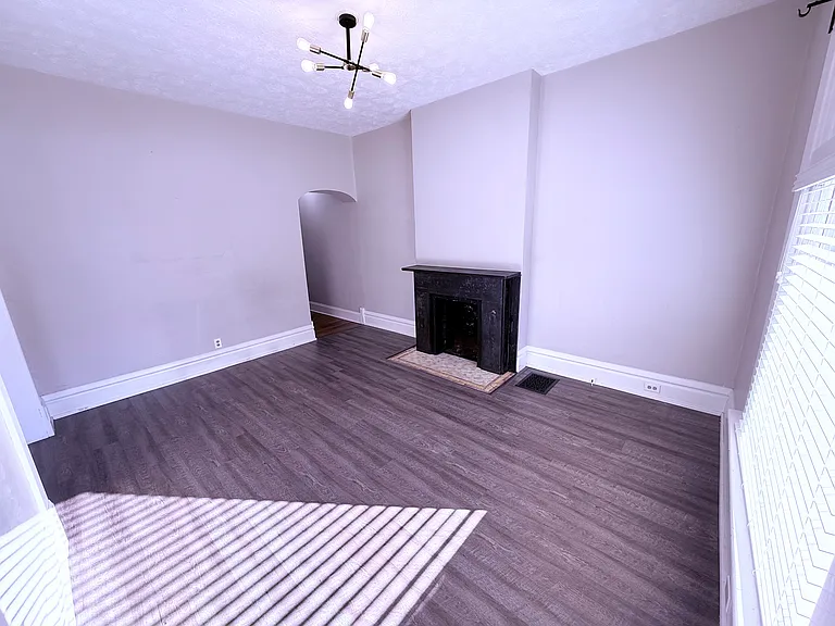 248 S 18th St — Photo 11