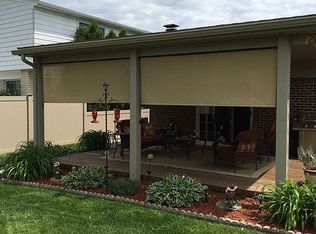 7405 Emerson Dr, Canton, MI 48187