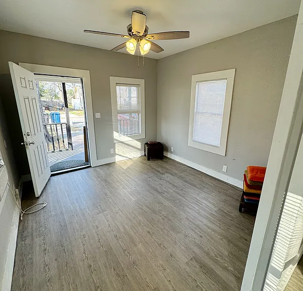 622 Potomac St — Photo 4