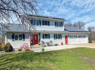 1632 Hickory Hill Rd, Decorah, IA 52101