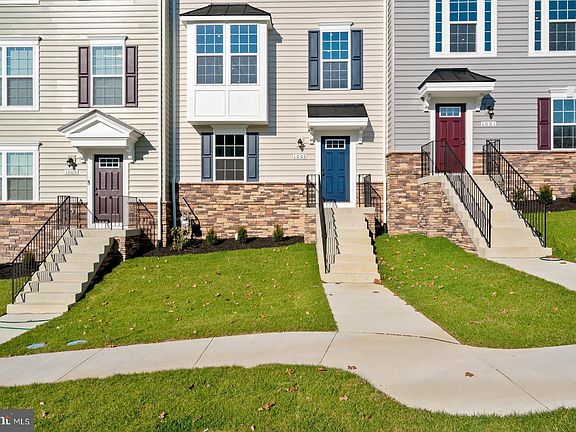 2nd image of 1003 Valley Run Dr
