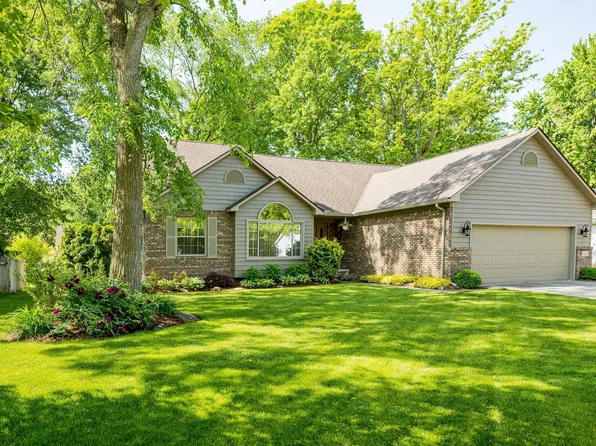 417 Forest Ln, Marysville, MI 48040