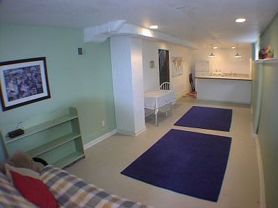 4th image of 328 Bryan Ave