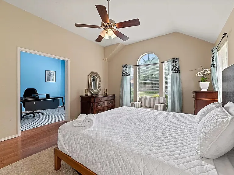 10309 Belfort Dr — Photo 13