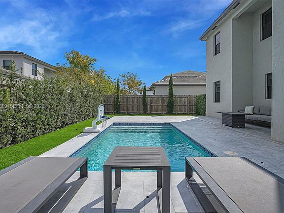 2nd image of 13367 SW 285th St