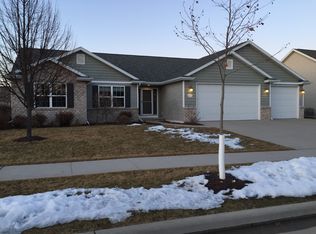 4002 E Benvalley Dr, Appleton, WI 54913