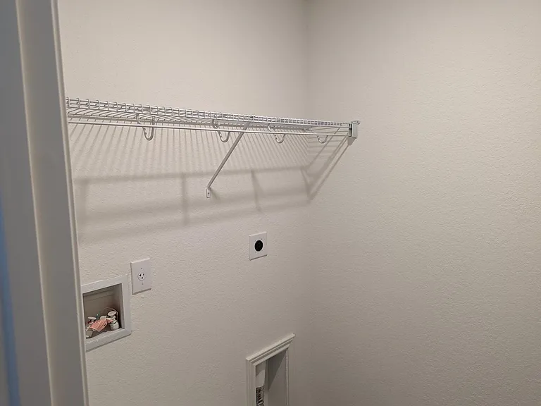 5703 Kellog Ct — Photo 9