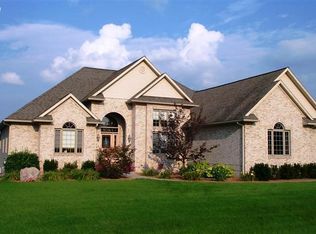 13139 Harborview Dr, Linden, MI