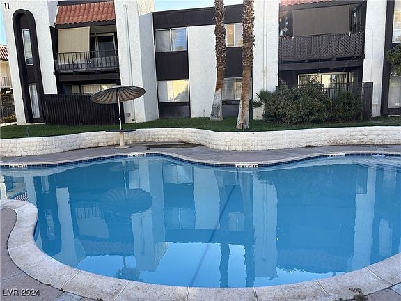 3rd image of 1405 Vegas Valley Dr APT 370