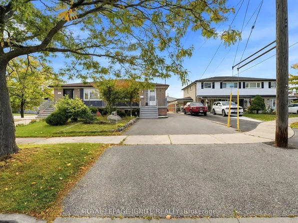 4 Buttercup Ct, Toronto, ON M9L 2M9