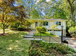 6 Vanderbilt Avenue, Norwalk, CT 06854