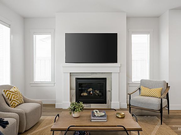 7th image of this home