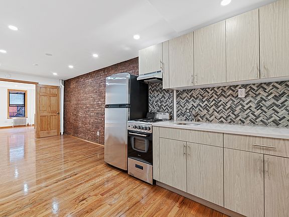 4th image of 168 Avenue B APT 3N