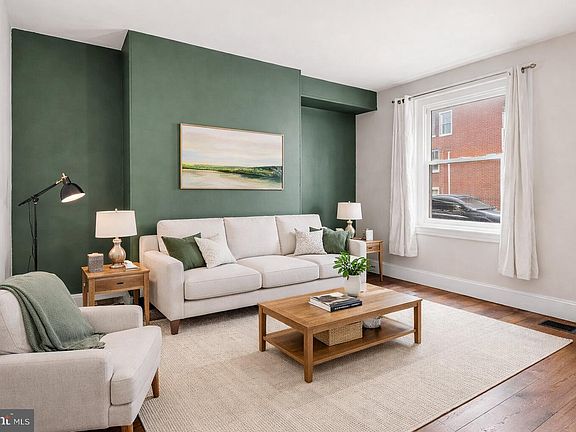 2nd image of 429 W George St