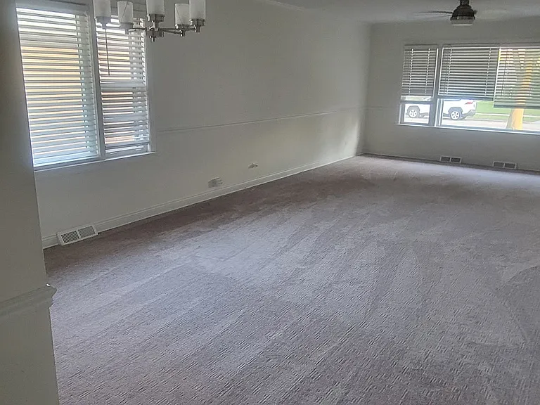 5018 Dobson St — Photo 11