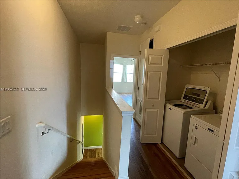 9038 Shepton St — Photo 22