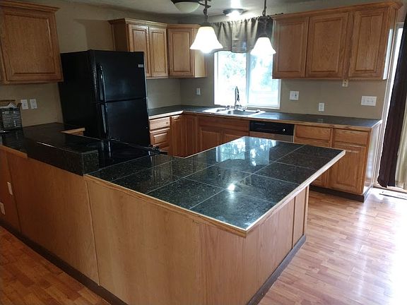 3rd image of 8829 Skokomish Way NE