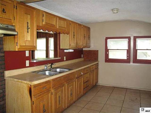 2nd image of 522 S Cedar