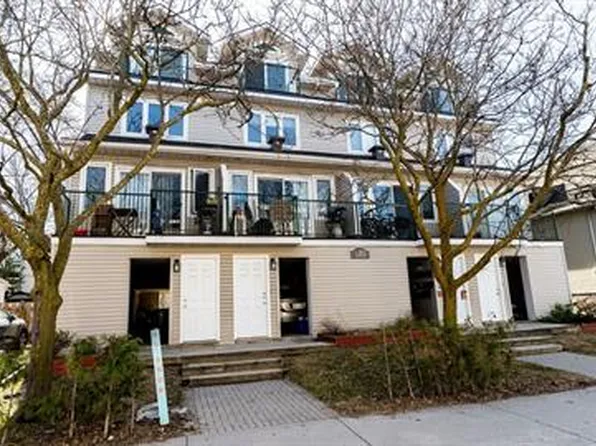 110 Stirling Ave #4, Ottawa, ON K1Y 1R1