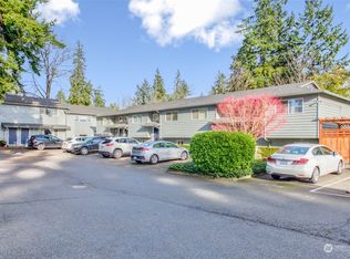 7631 218th St SW APT 18, Edmonds, WA 98026