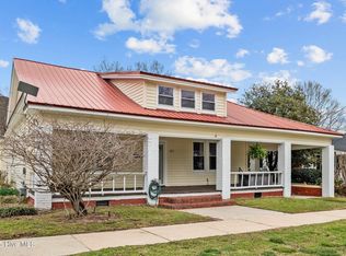 617 2nd St, Ayden, NC 28513