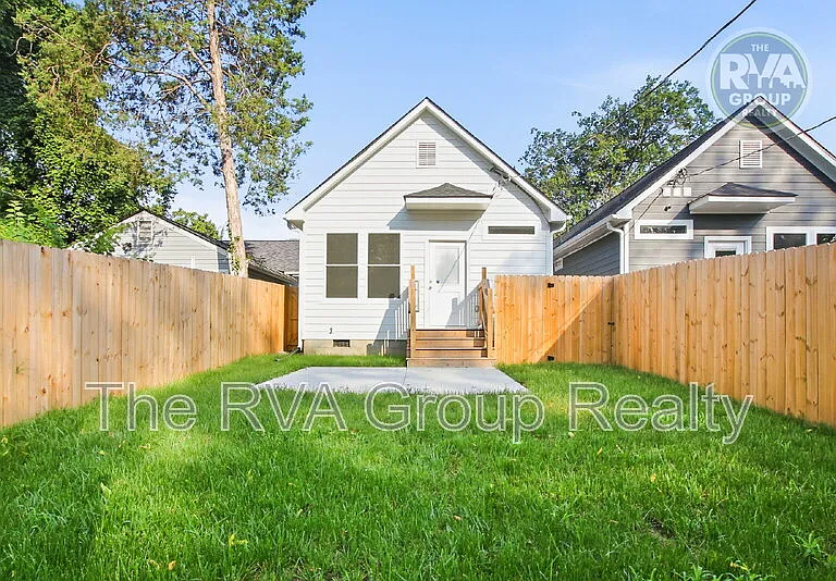 1609 Rogers St — Photo 20