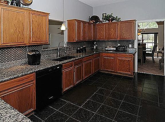 5th image of 417 Deauville Dr