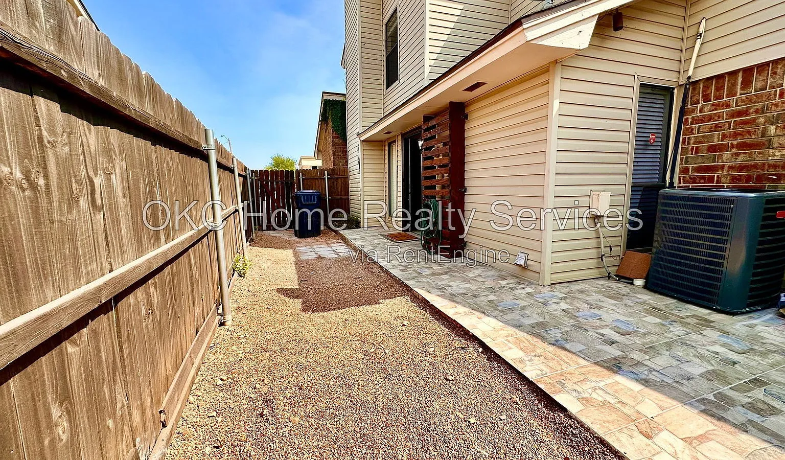 3 bed, 2.0 bath, 1309 sqft, $1,450 — Photo 3