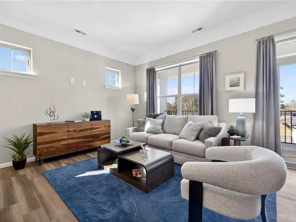 Mm Pavillion Series Legacy Lakeside Lofts, Suffolk, VA 23435