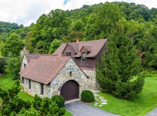 7 Apple Blossom Rd, Canton, NC 28716