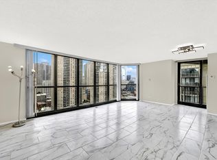 10 E Ontario St APT 2505, Chicago, IL 60611