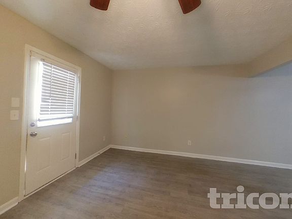 2nd image of 418 Whippet St