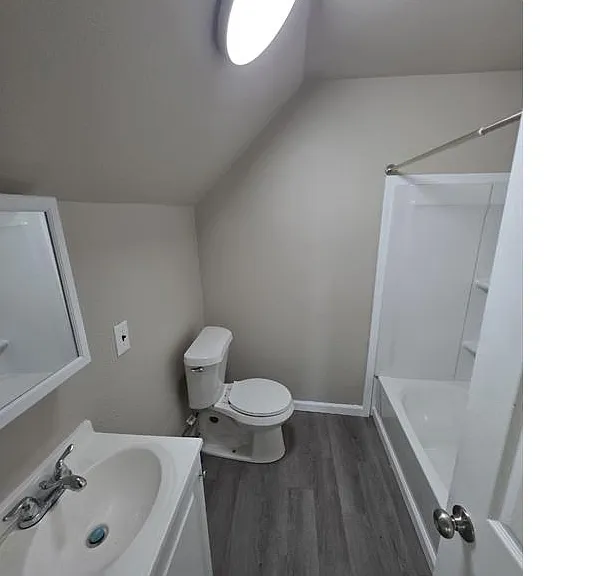 1155 Pinewood Ave — Photo 11