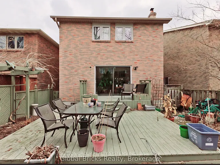 4079 Trapper Cres — Photo 31