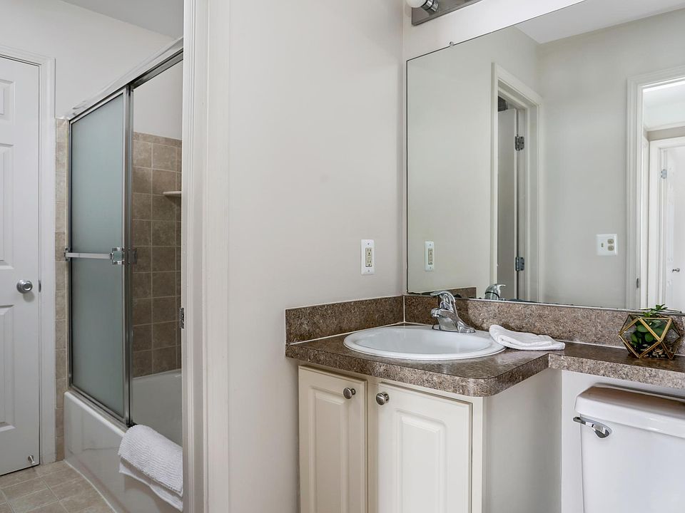 1st image of 41920 Manor Park Dr #98