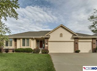 6221 N 153rd St, Omaha, NE 68116