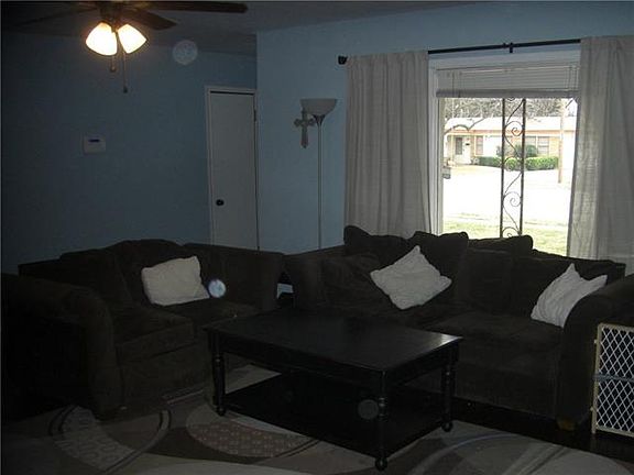 5th image of 409 Glenhaven Dr